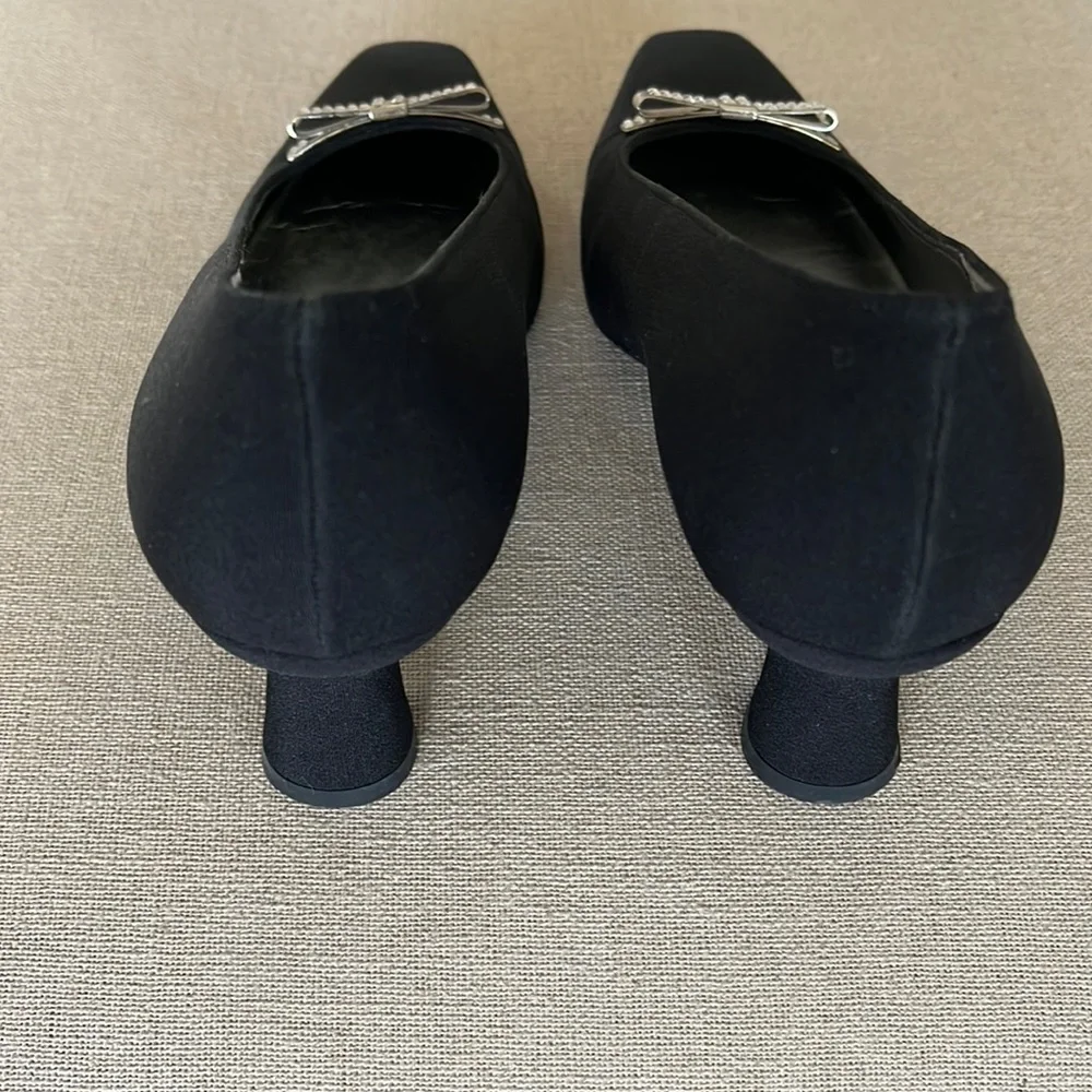 - EUC Stuart Weitzman black pumps with rhinestones Bow square toe size 5B